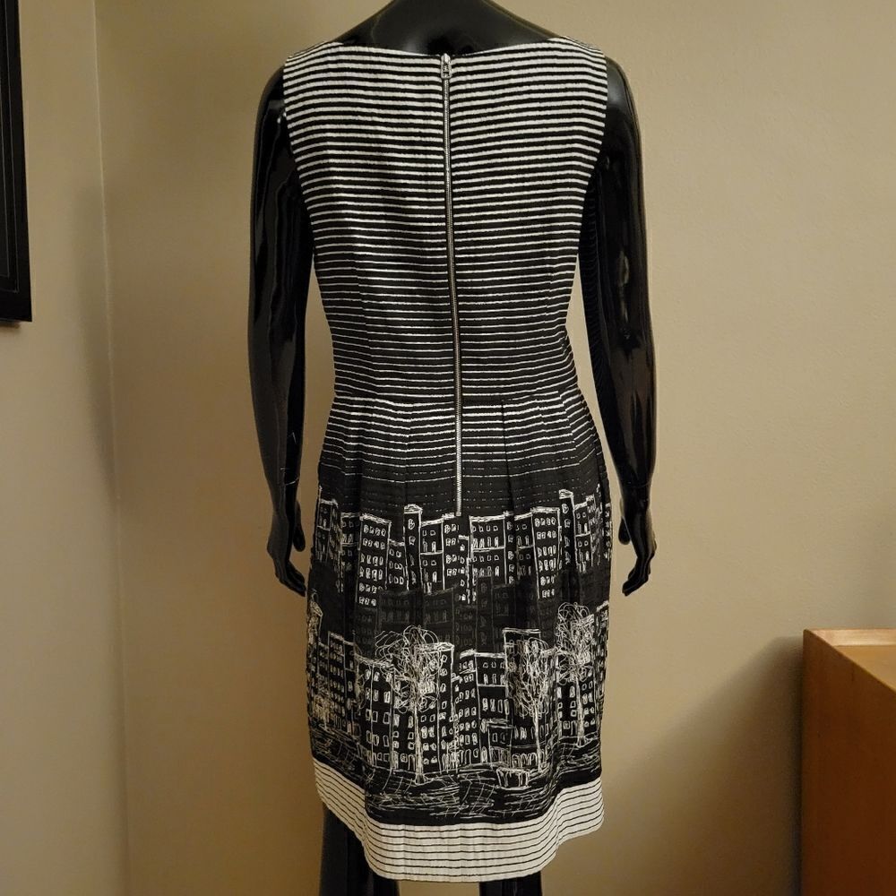 Suzi Chin for Maggy Boutique Dress - Picture 5 of 6